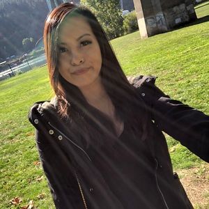 Meet your Posher, Tiffany